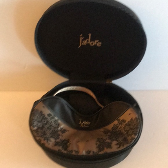 Dior make up bags - Picture 7 of 12